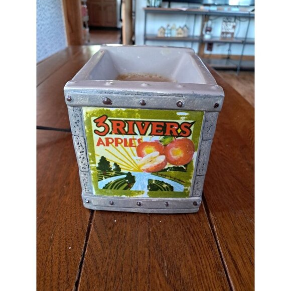 Scentsy Fruit Cake Element Wax Warmer - Picture 1 of 2